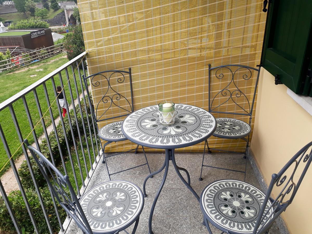 Campione Giulia Exclusive Lakefront Apartment By Gardadomusmea Campione del Garda Exteriör bild